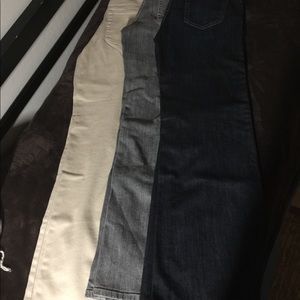 3 pairs of never wore jeans. Black, grey, beige